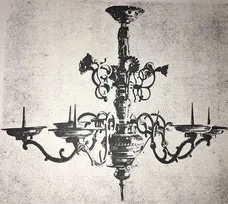 Fig. 10.- Lámpara gótica. (Escuela del Mosela.) Finales siglo XV.